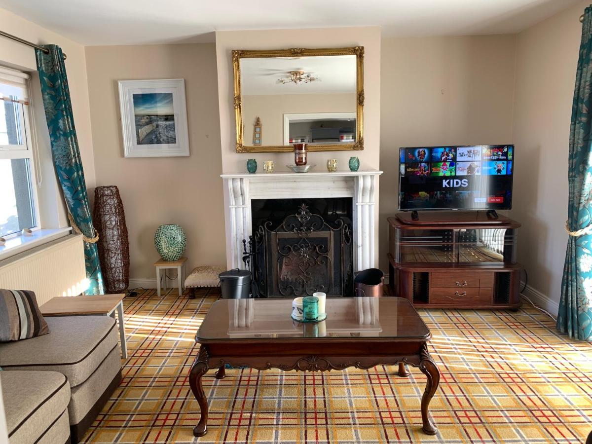 Seascape On The Edge Of Town: 4 Beds All Ensuite. Belmullet Esterno foto