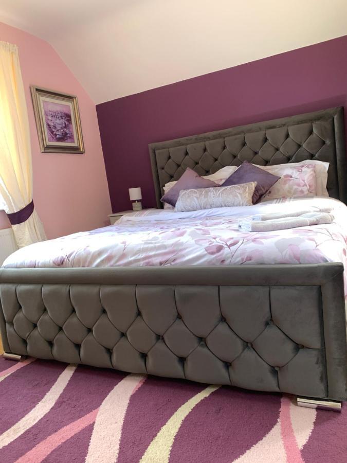 Seascape On The Edge Of Town: 4 Beds All Ensuite. Belmullet Esterno foto