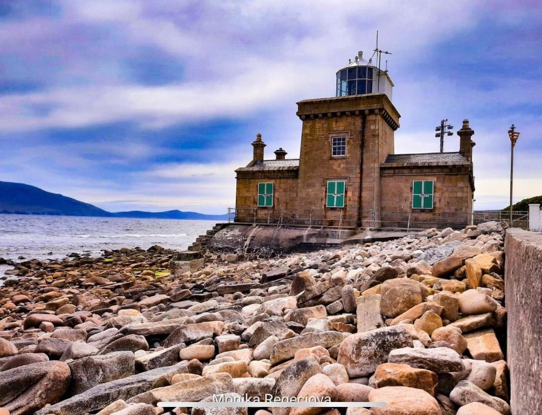 Seascape On The Edge Of Town: 4 Beds All Ensuite. Belmullet Esterno foto